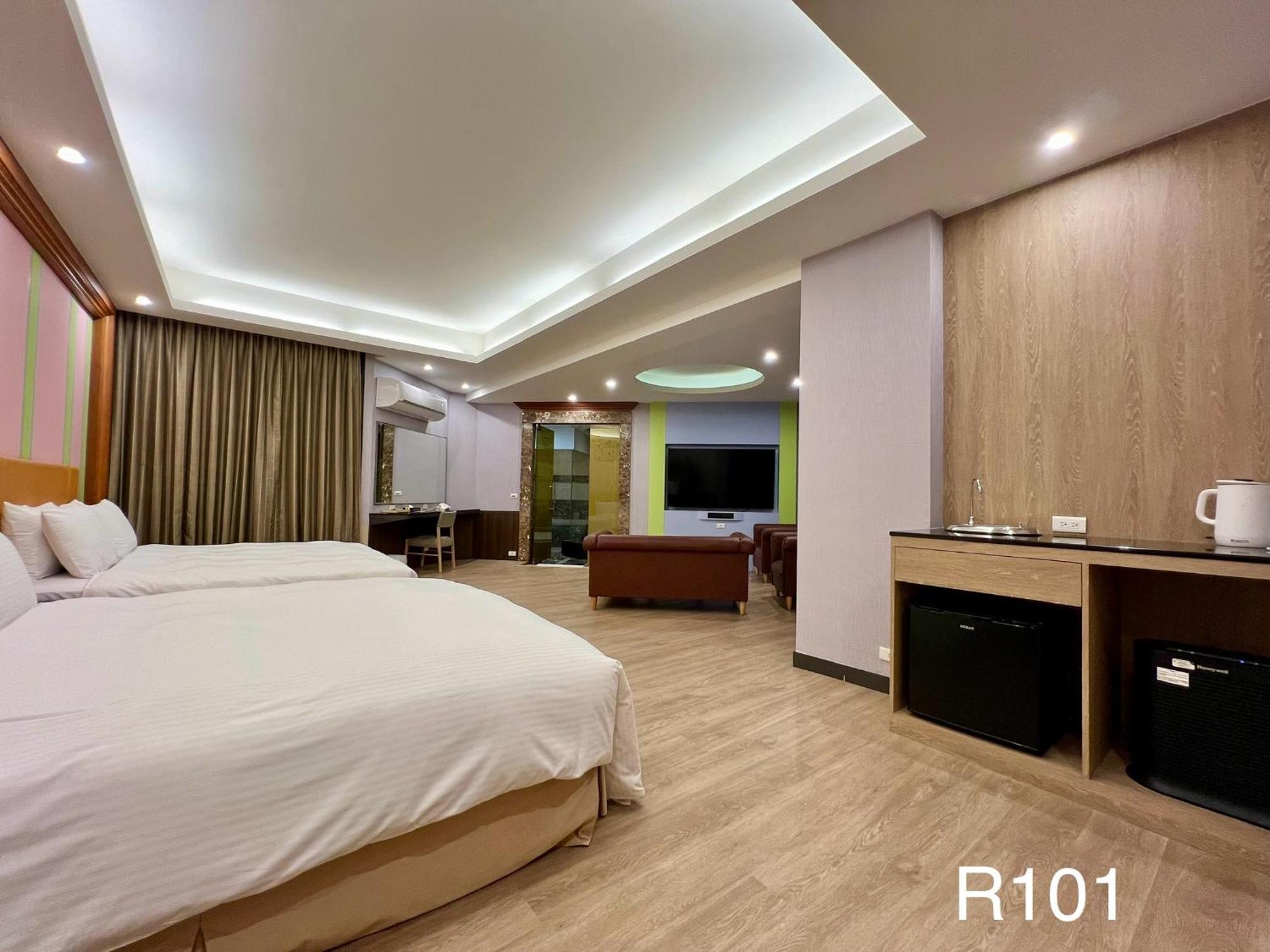 טאינאן Cigar Motel מראה חיצוני תמונה